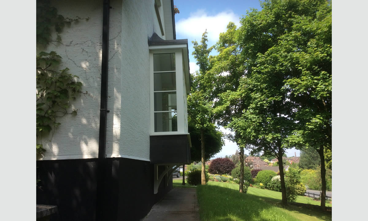 Timber Bay Window, Comber